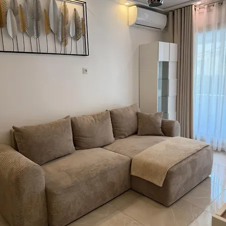 Center F9 Cannes